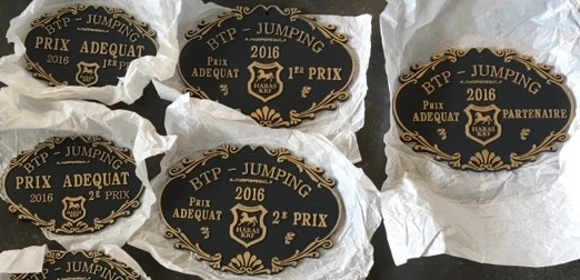 Plaques traditionnelles forgées